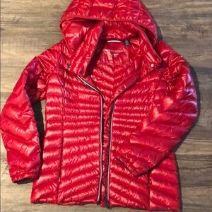 Light weight red puffer jacket